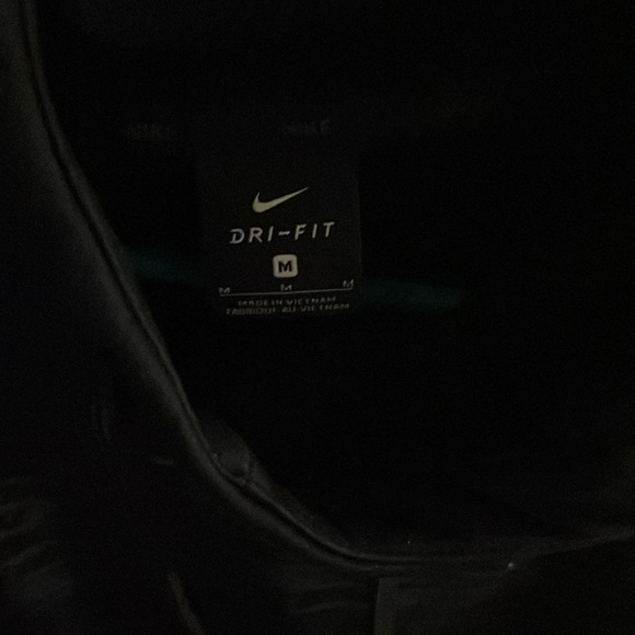 NWOT Nike Dri Fit Hoodie - Picture 3 of 4